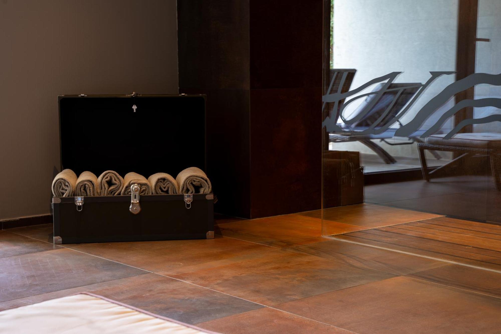 Mon Luxury Rooms Spa Nicolosi Exterior photo
