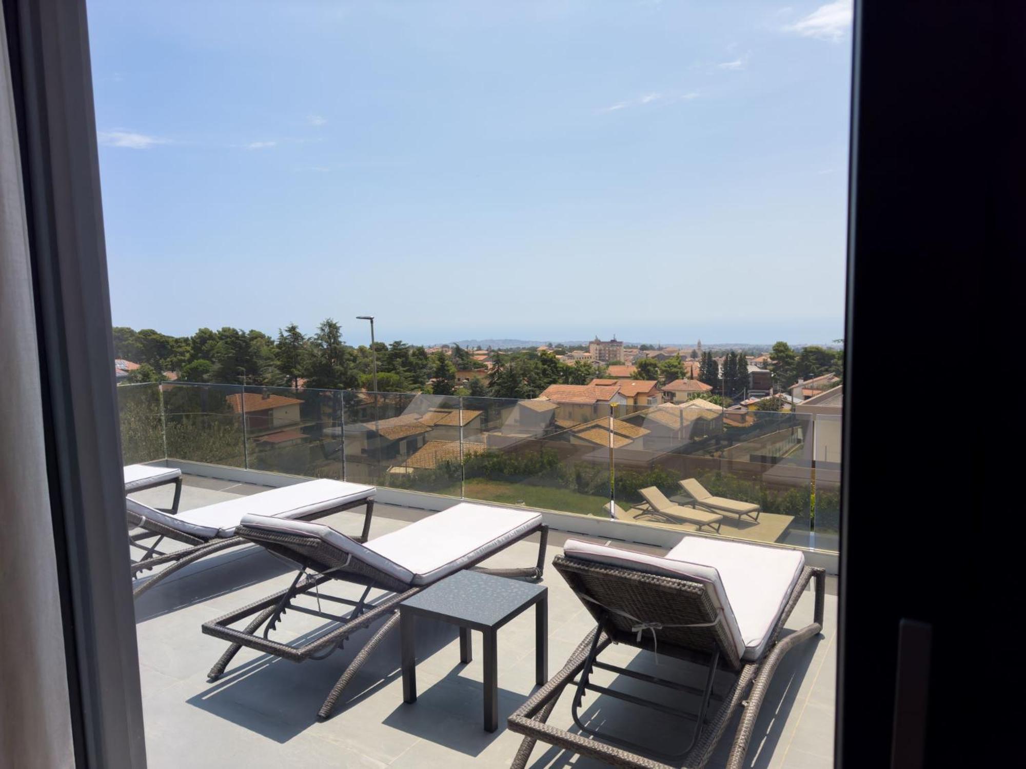Mon Luxury Rooms Spa Nicolosi Exterior photo